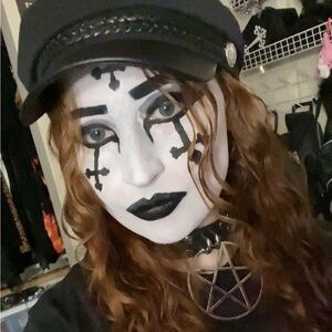 Meet your Posher, Amelia